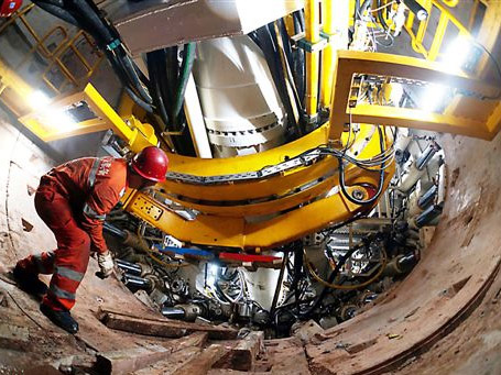 地铁2号线首台盾构机始发